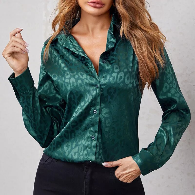 chemisier satin leopard vert sapin