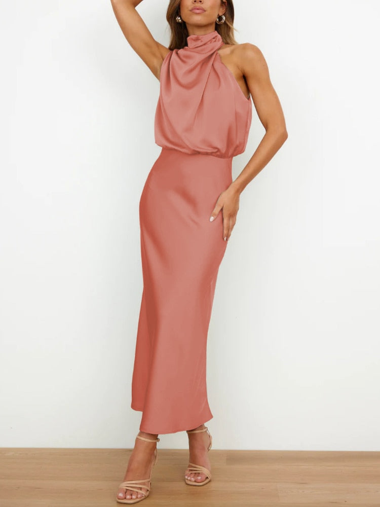 robe satin à col haut sans manche rose clair