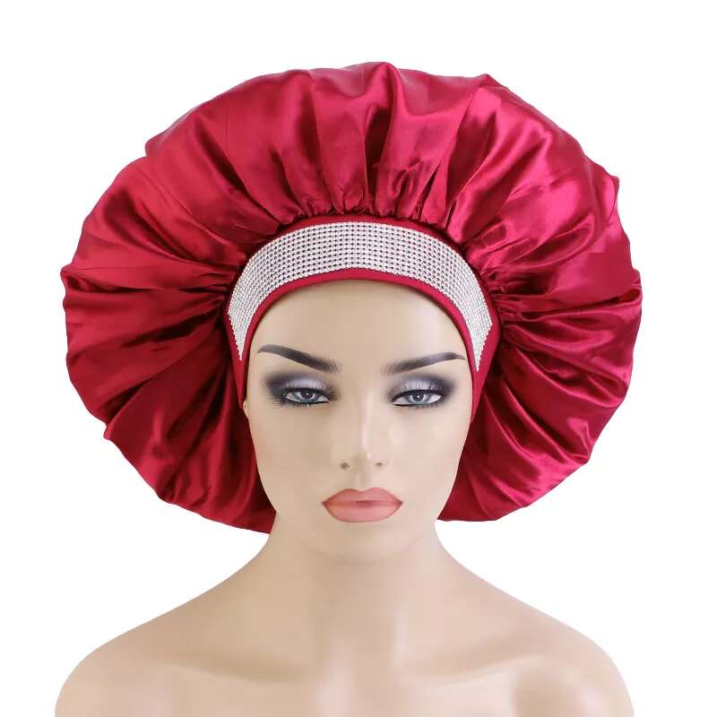 Bonnet satin pour cheveux strass rouge