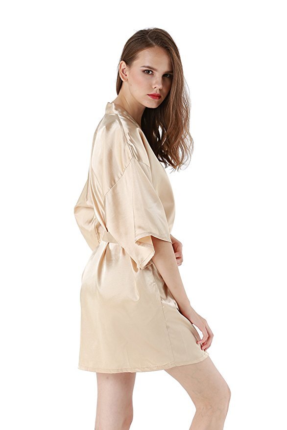 Kimono satiné beige pour femme