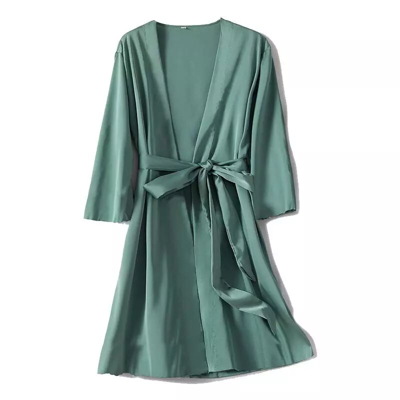 Peignoir en satin Alma vert céladon