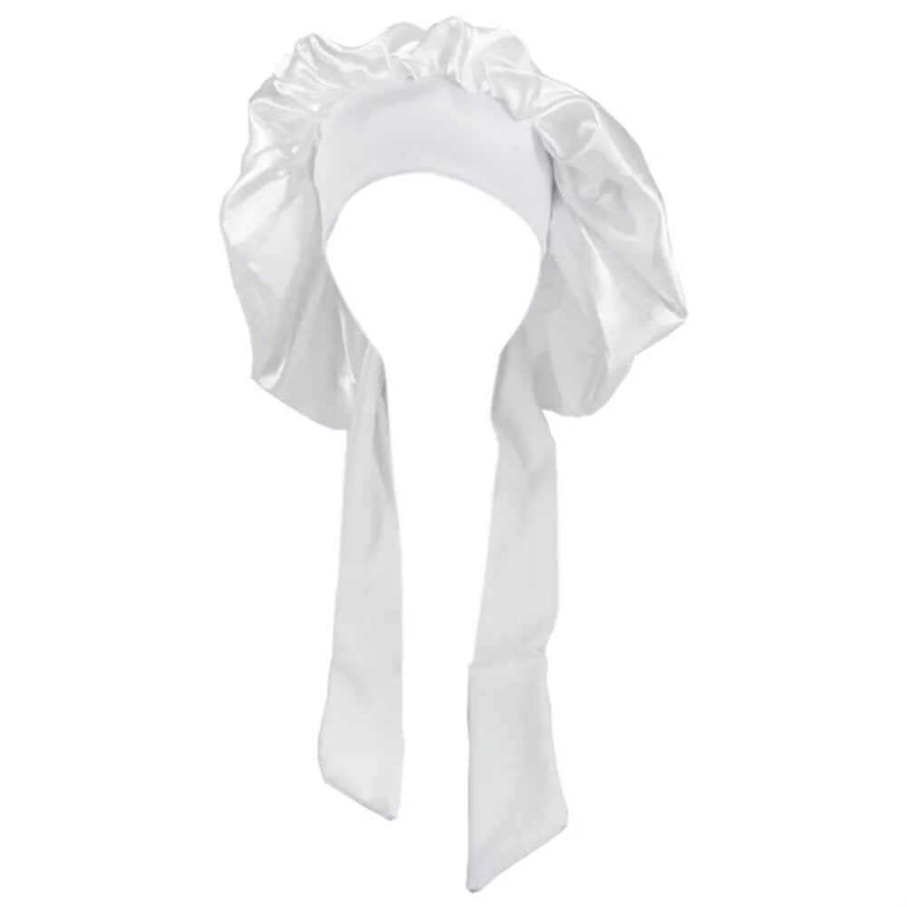 bonnet en satin large a bandes blanc